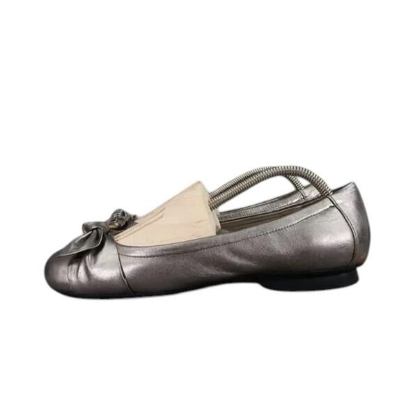 Me Too Shoes Womens 10 Ballet Flats Fashion Slip On Metallic Leather Bow Nicki - Picture 3 of 15